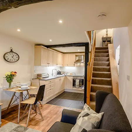 Holiday home 1 Bed In Lcc78 Bouth